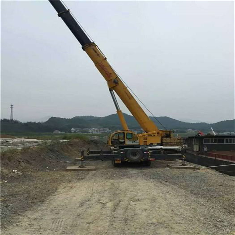 东平重型吊车租赁费用